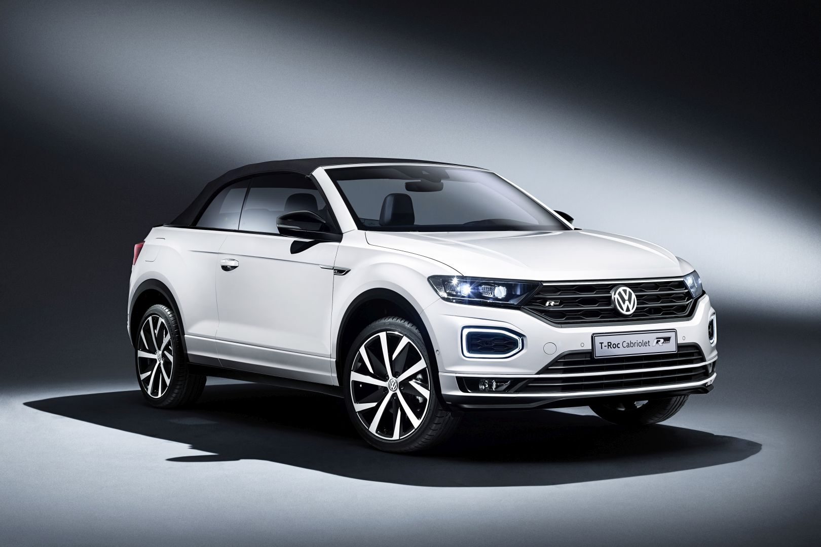 Volkswagen T-Roc Cabriolet photo 4