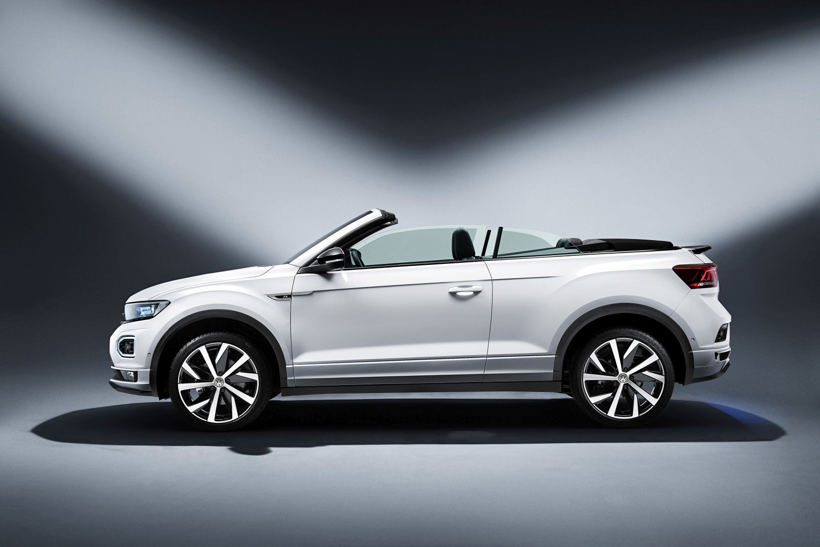 Volkswagen T-Roc Cabriolet photo 6