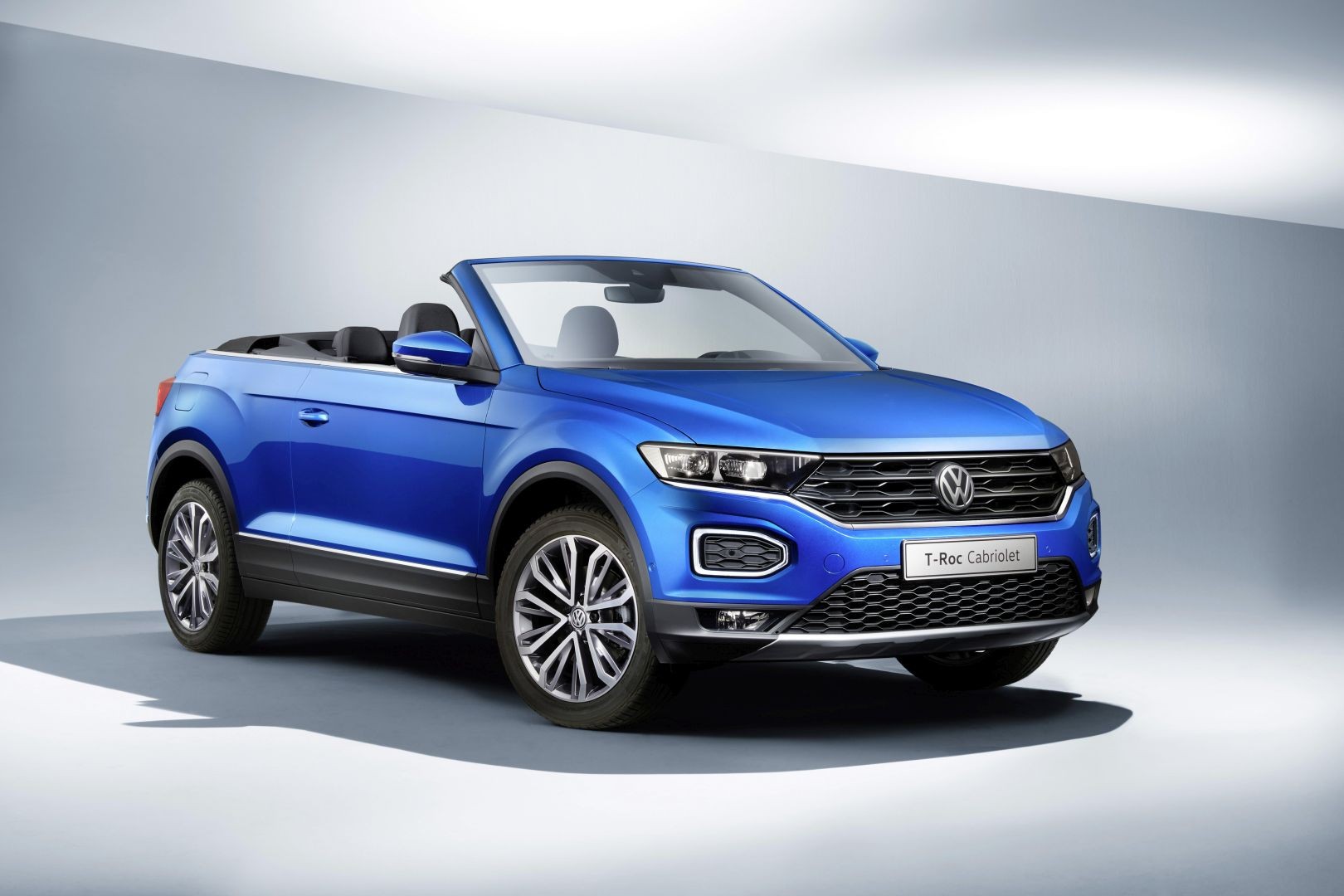 Volkswagen T-Roc Cabriolet photo 14