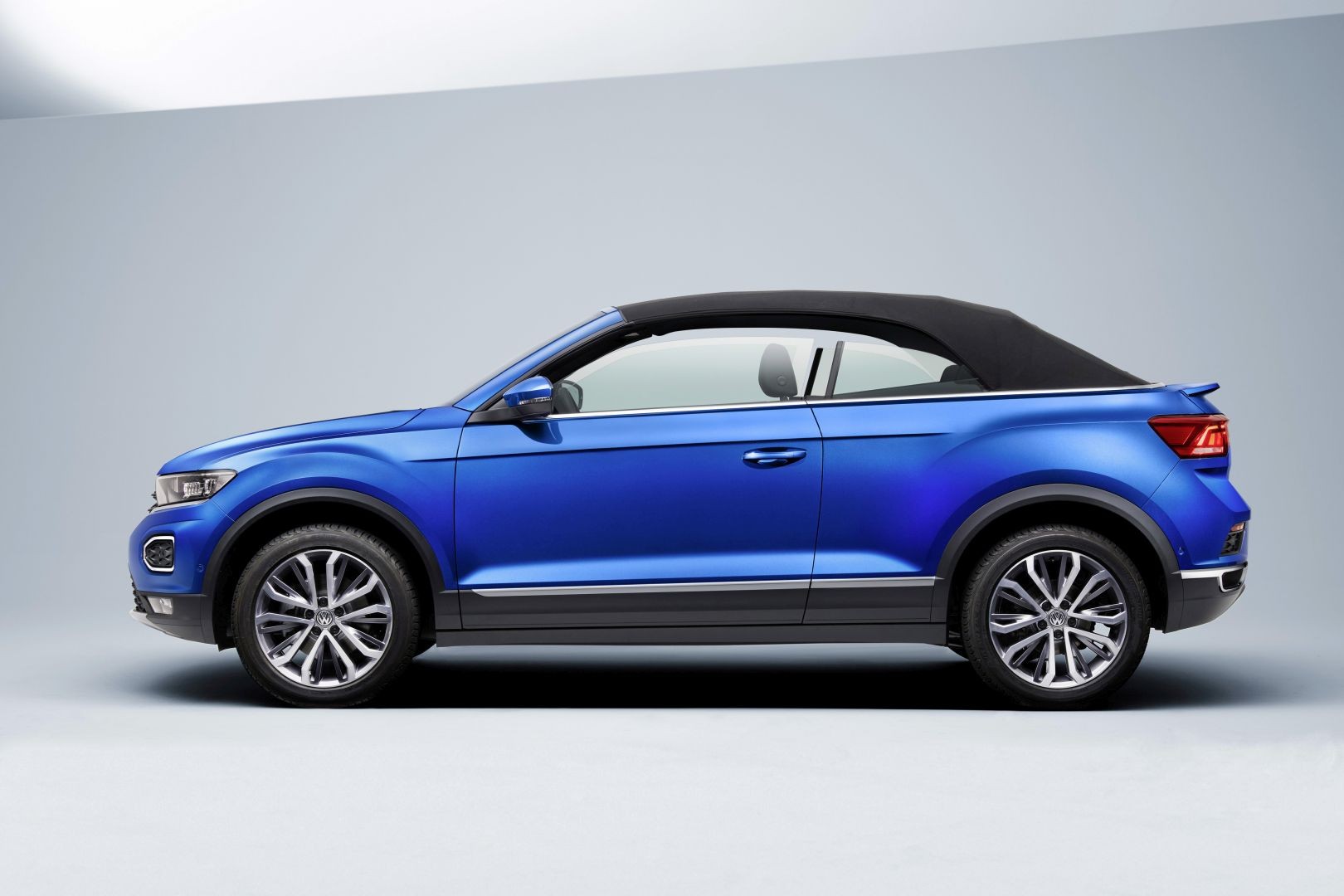 Volkswagen T-Roc Cabriolet photo 28