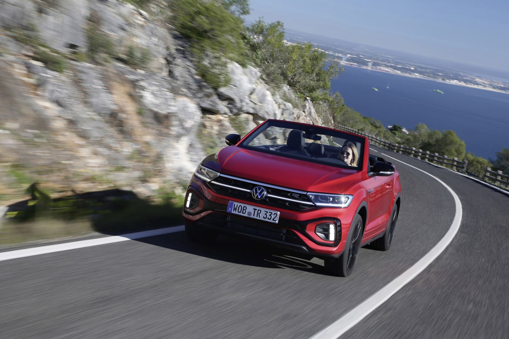 Volkswagen T-Roc Cabriolet photo 21