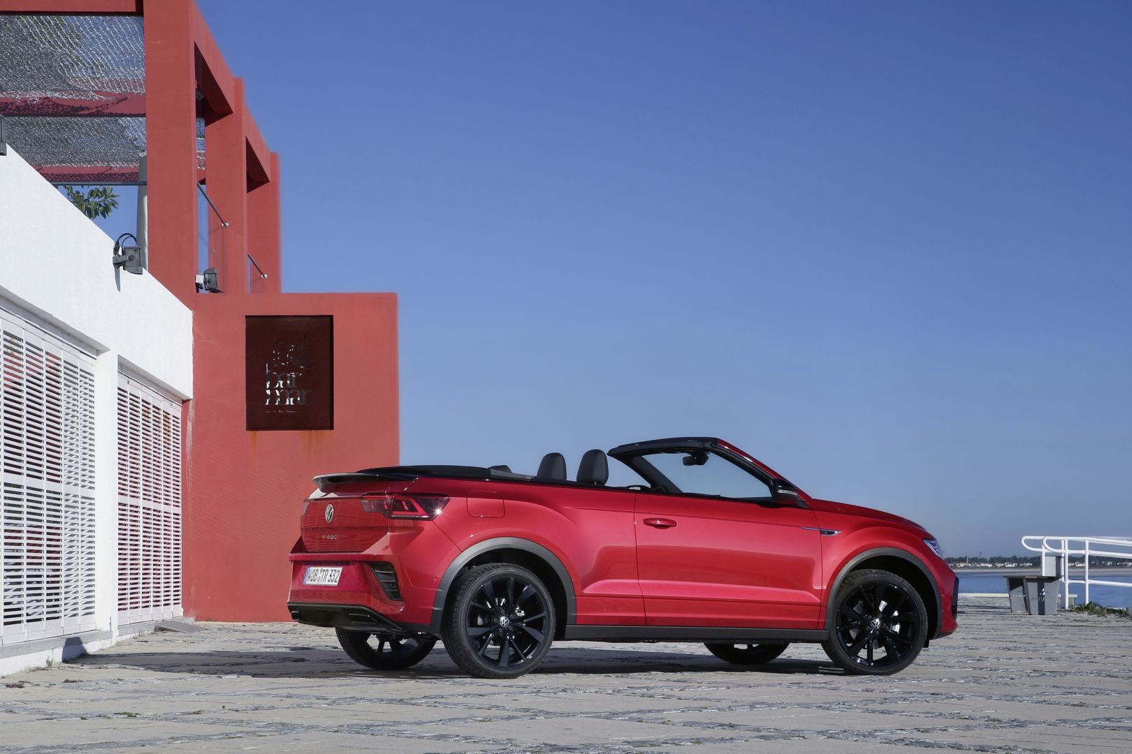 Volkswagen T-Roc Cabriolet photo 26