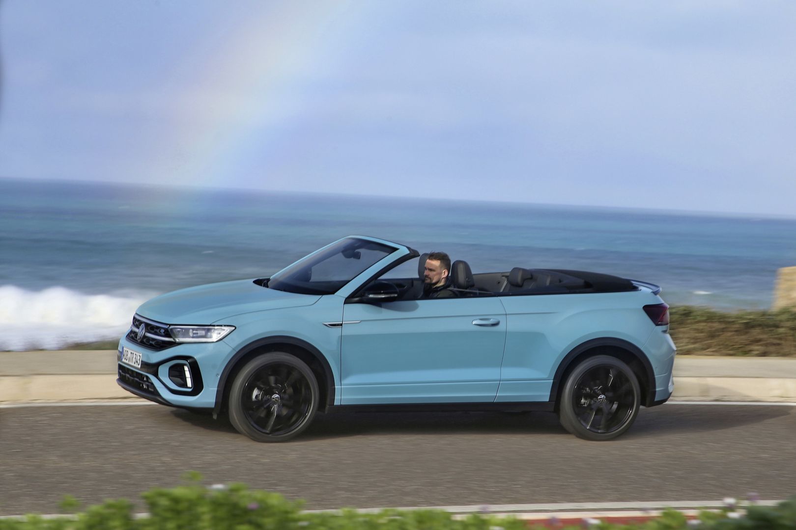 Volkswagen T-Roc Cabriolet photo 34