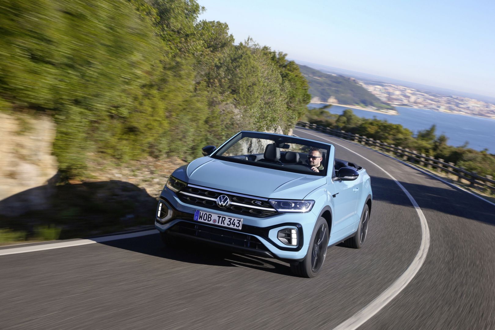 Volkswagen T-Roc Cabriolet photo 35