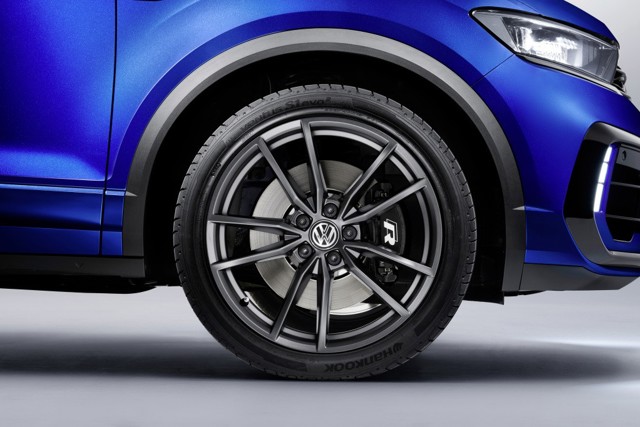 Volkswagen T-Roc R photo 13