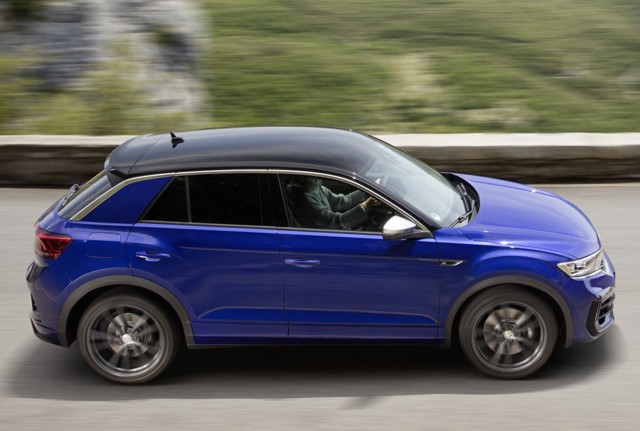Volkswagen T-Roc R photo 21