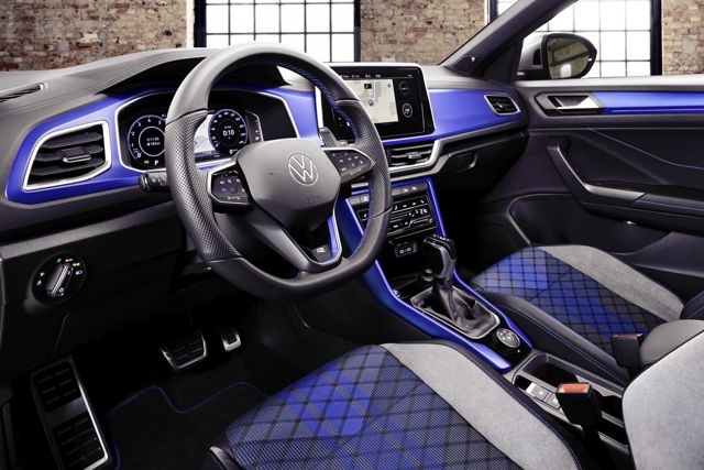 Volkswagen T-Roc R photo 9