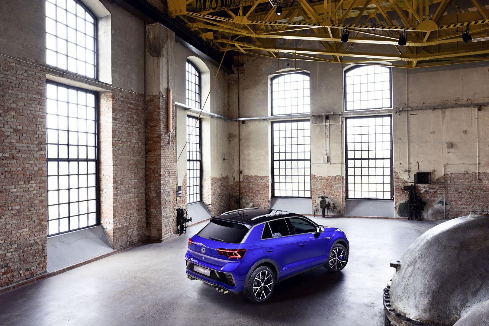 Volkswagen T-Roc R photo 4