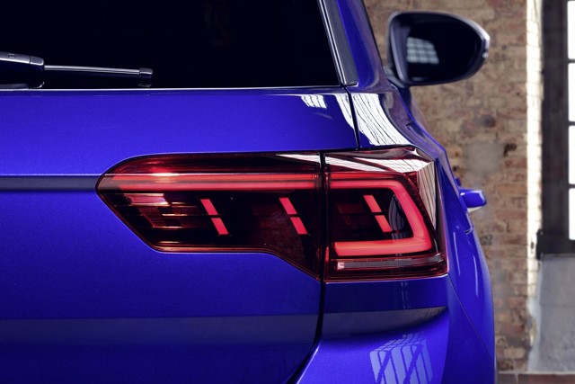 Volkswagen T-Roc R photo 6