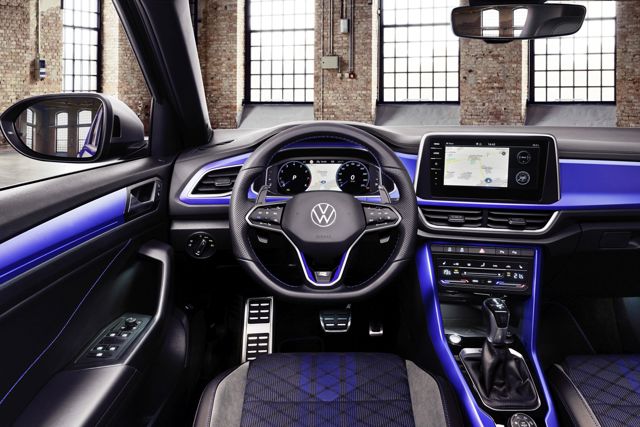 Volkswagen T-Roc R photo 10