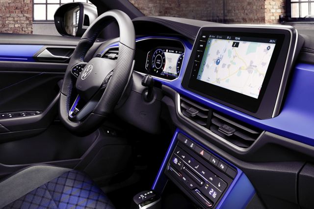 Volkswagen T-Roc R photo 11