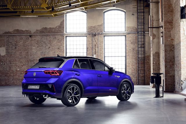 Volkswagen T-Roc R photo 3