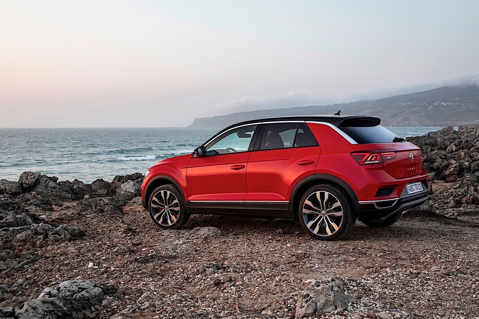 Volkswagen T-Roc photo 22