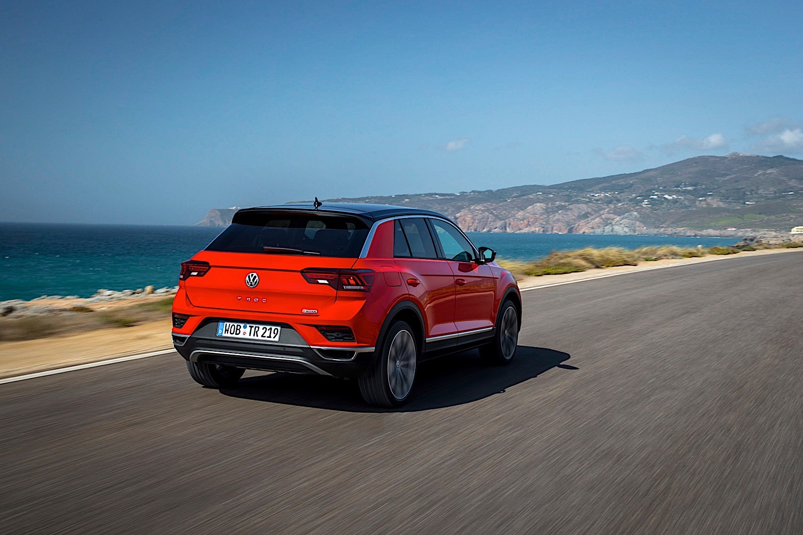 Volkswagen T-Roc photo 38