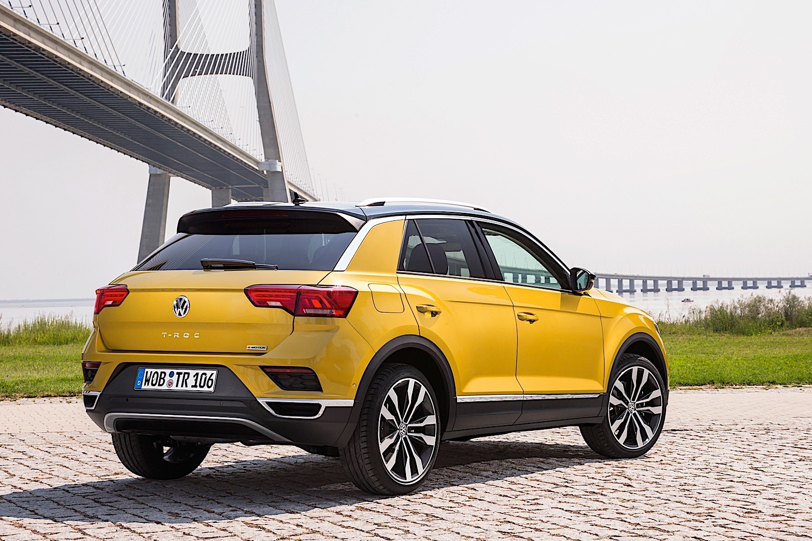 Volkswagen T-Roc photo 61
