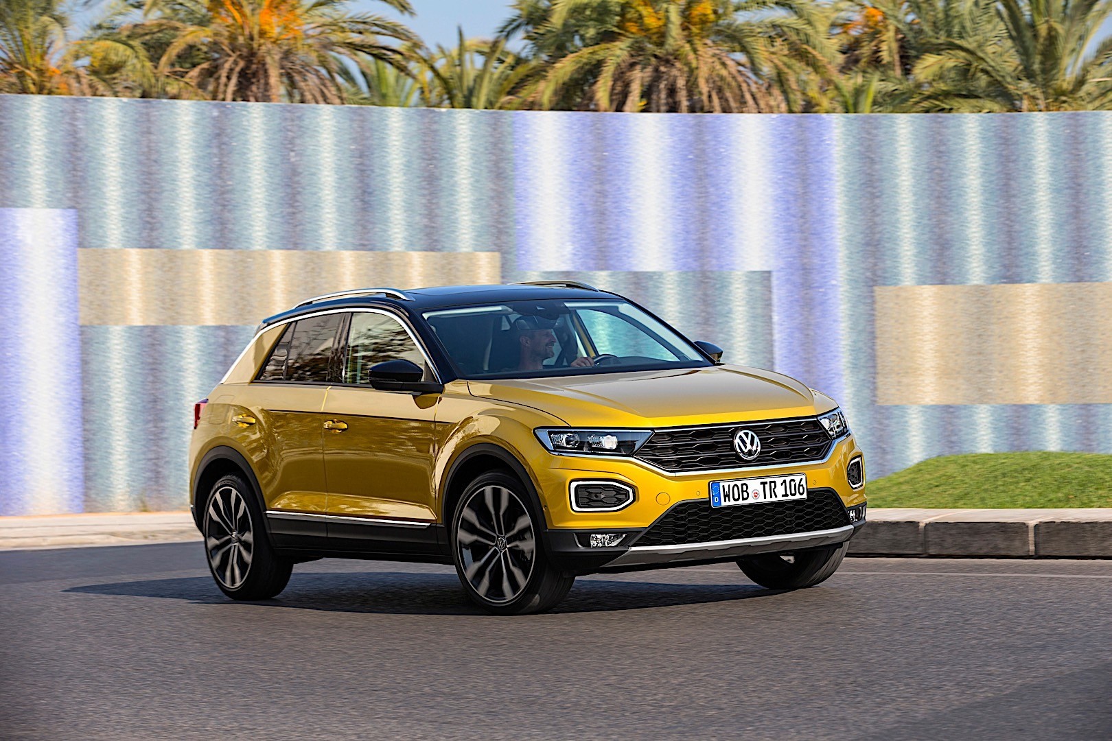 Volkswagen T-Roc photo 72