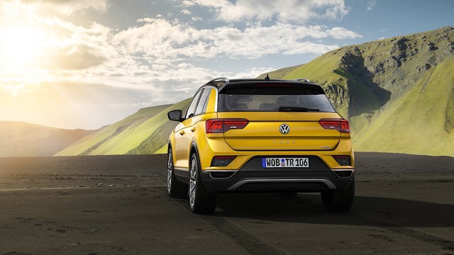 Volkswagen T-Roc photo 2