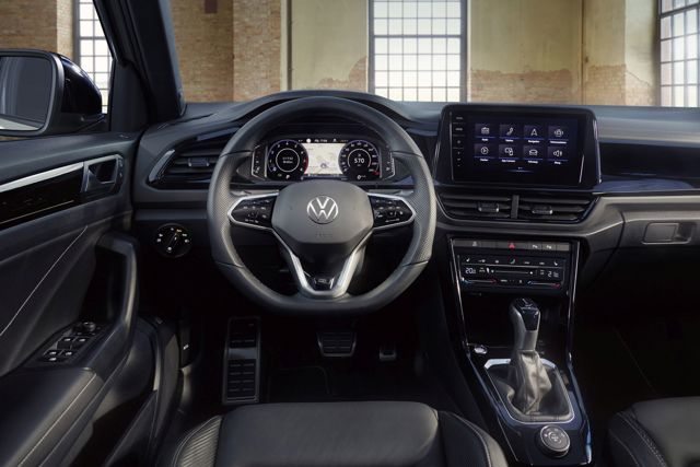 Volkswagen T-Roc photo 12
