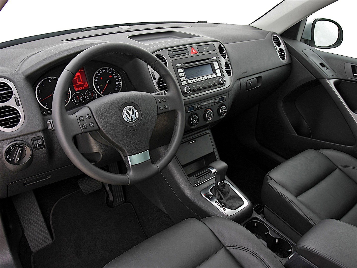 Volkswagen Tiguan photo 88
