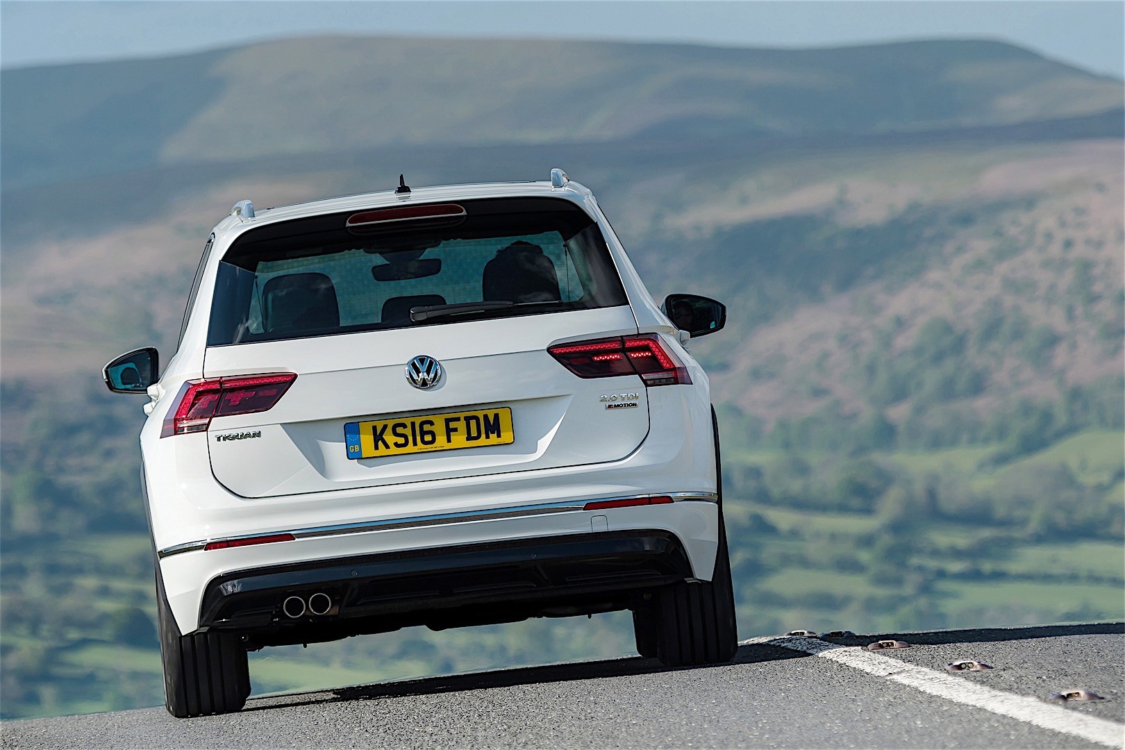 Volkswagen Tiguan photo 2