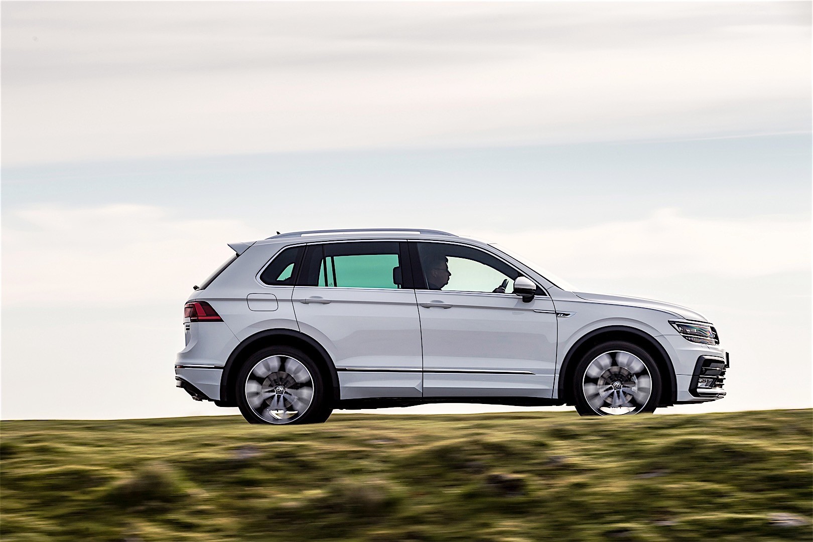 Volkswagen Tiguan photo 11