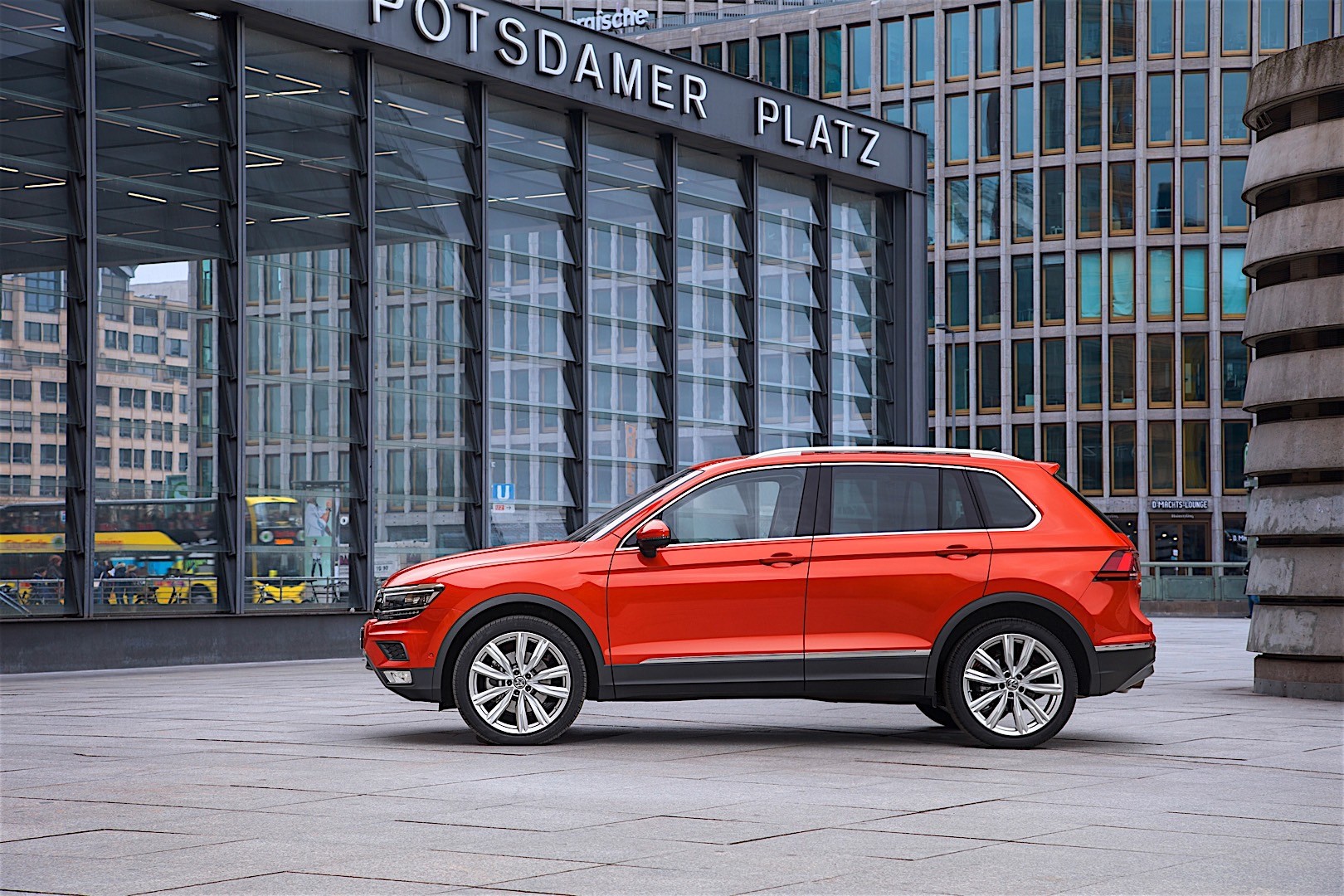 Volkswagen Tiguan photo 24