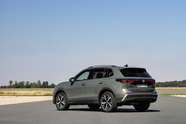 Volkswagen Tiguan photo 14