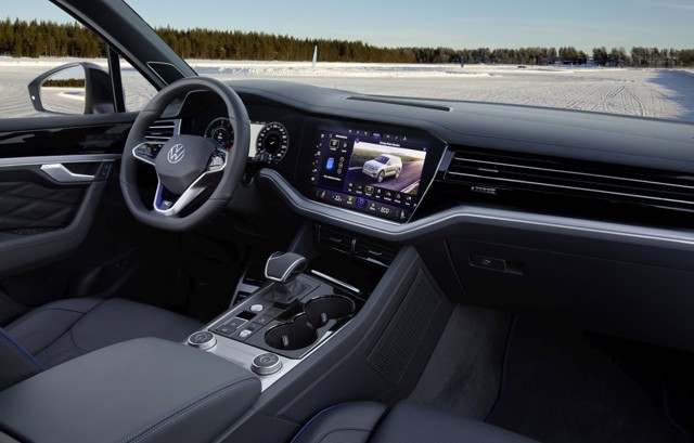 Volkswagen Touareg R photo 91