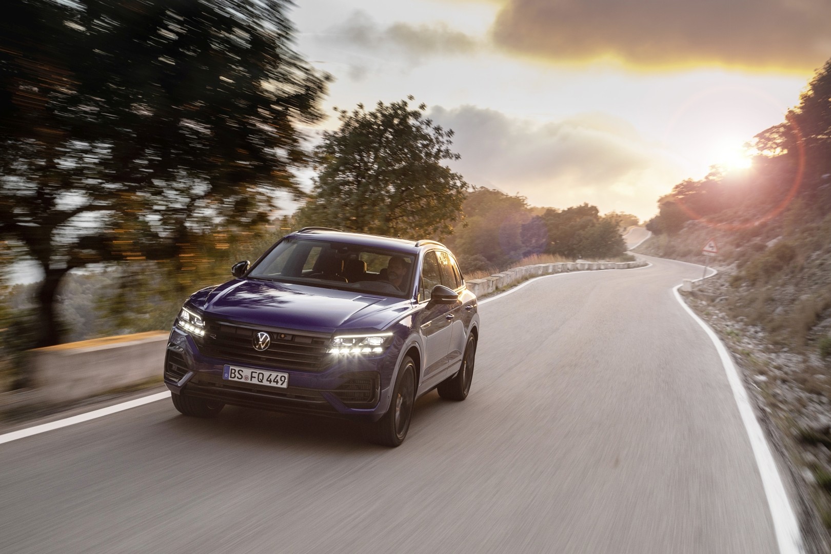 Volkswagen Touareg R photo 12