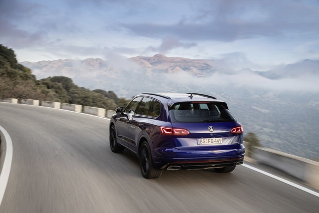Volkswagen Touareg R photo 13