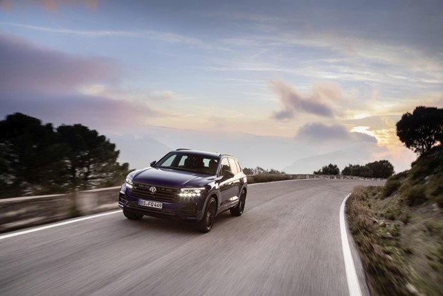 Volkswagen Touareg R photo 14