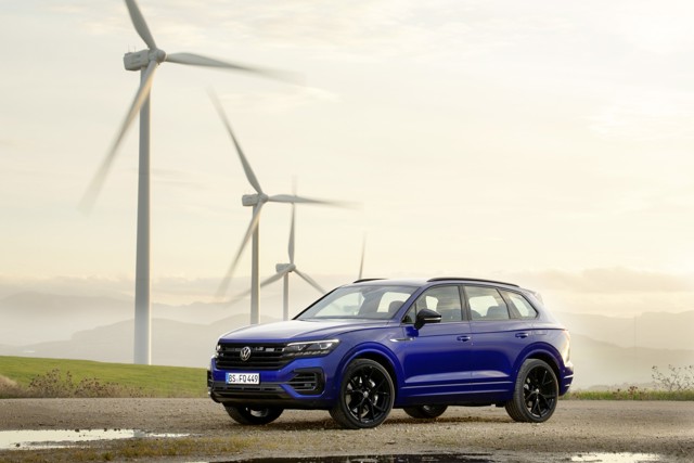 Volkswagen Touareg R photo 16