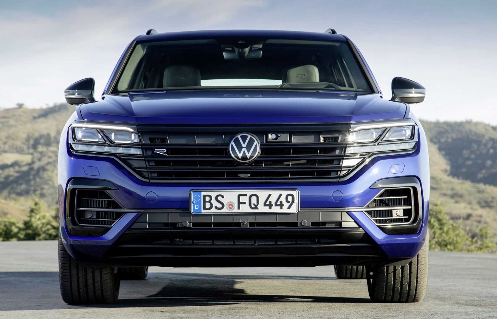 Volkswagen Touareg R photo 24