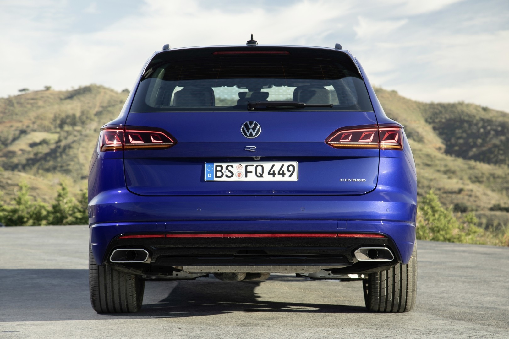 Volkswagen Touareg R photo 25