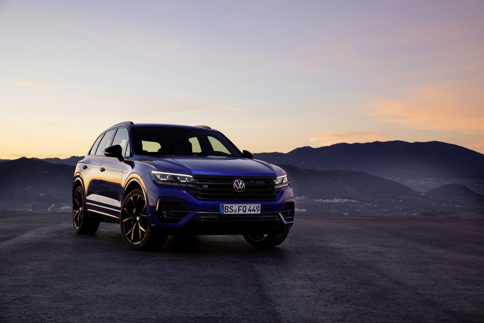 Volkswagen Touareg R photo 28