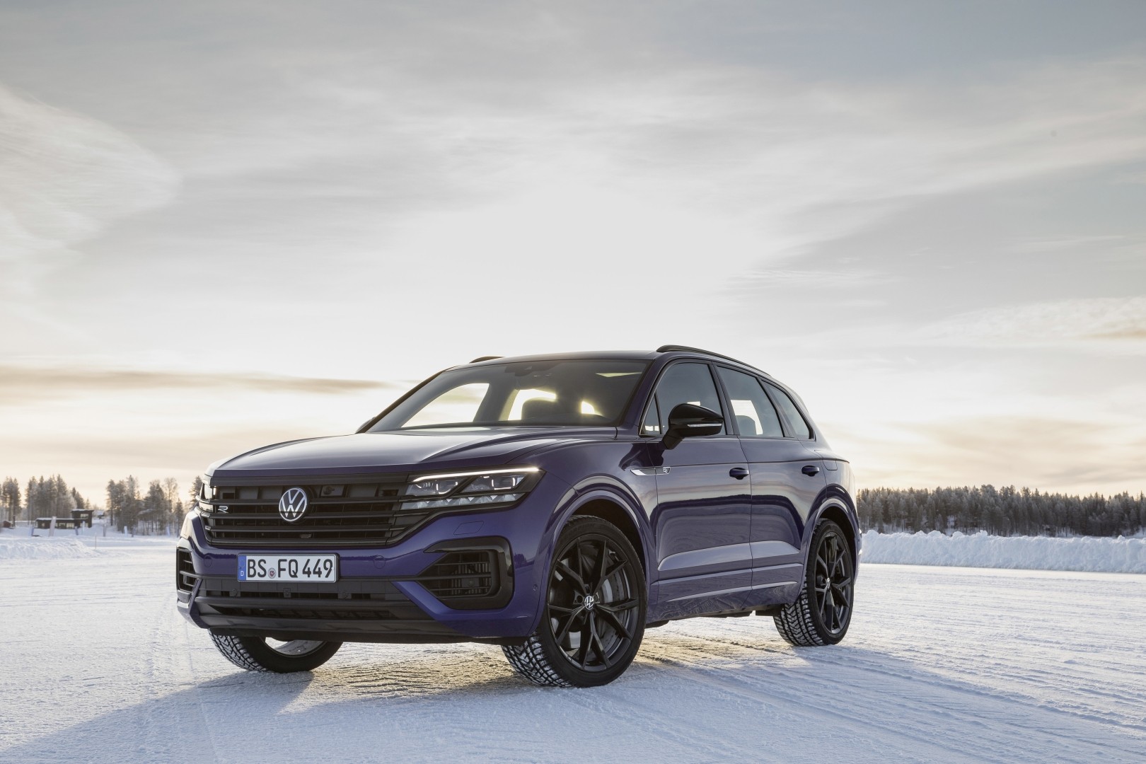 Volkswagen Touareg R photo 44