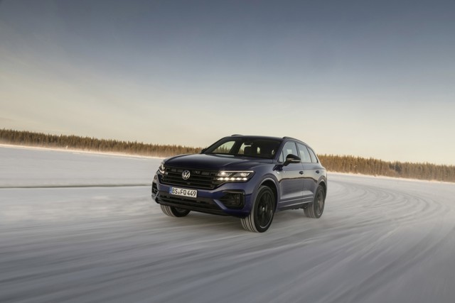 Volkswagen Touareg R photo 56