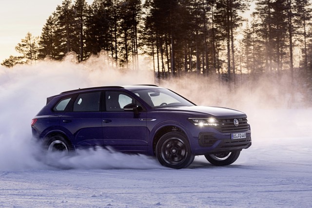 Volkswagen Touareg R photo 69