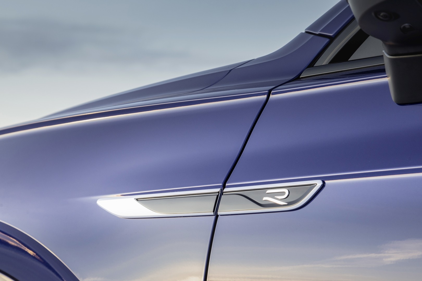 Volkswagen Touareg R photo 73