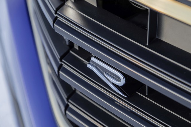 Volkswagen Touareg R photo 75