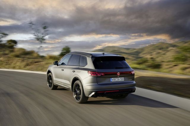 Volkswagen Touareg R photo 9