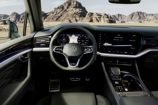 Volkswagen Touareg R photo 50