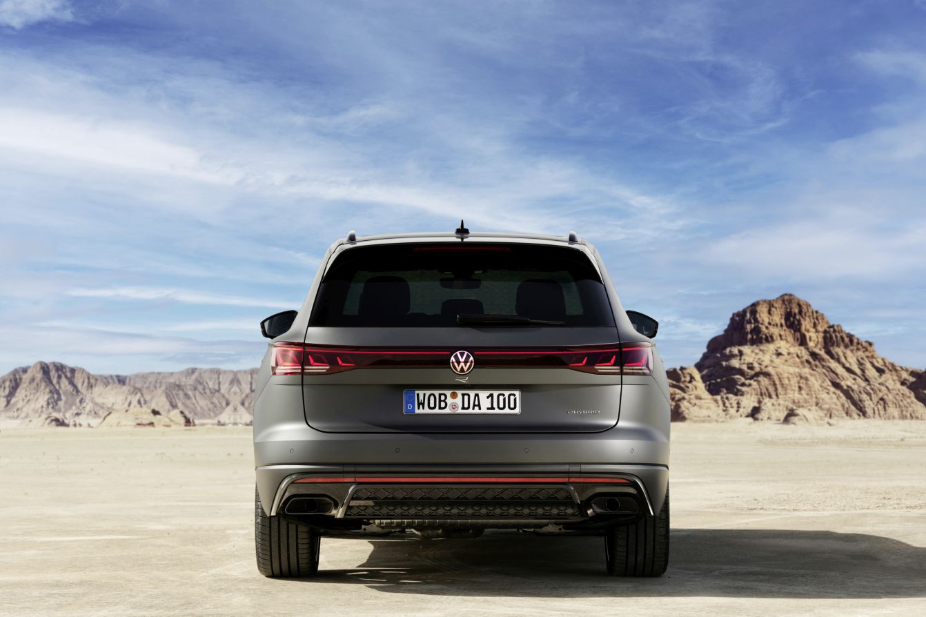 Volkswagen Touareg R photo 15