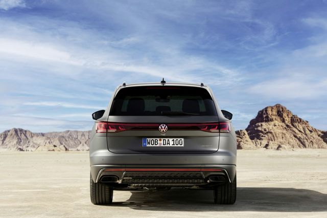 Volkswagen Touareg R photo 15
