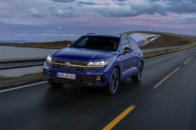 Volkswagen Touareg R photo 22