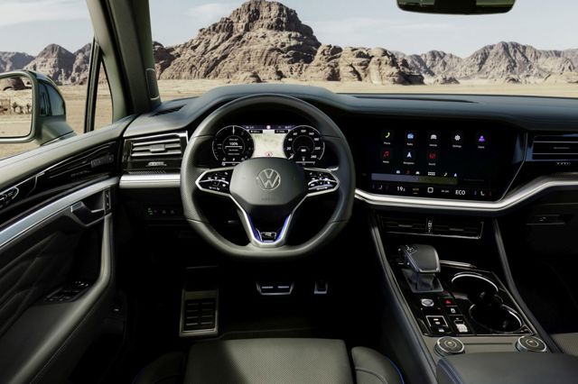 Volkswagen Touareg R photo 55