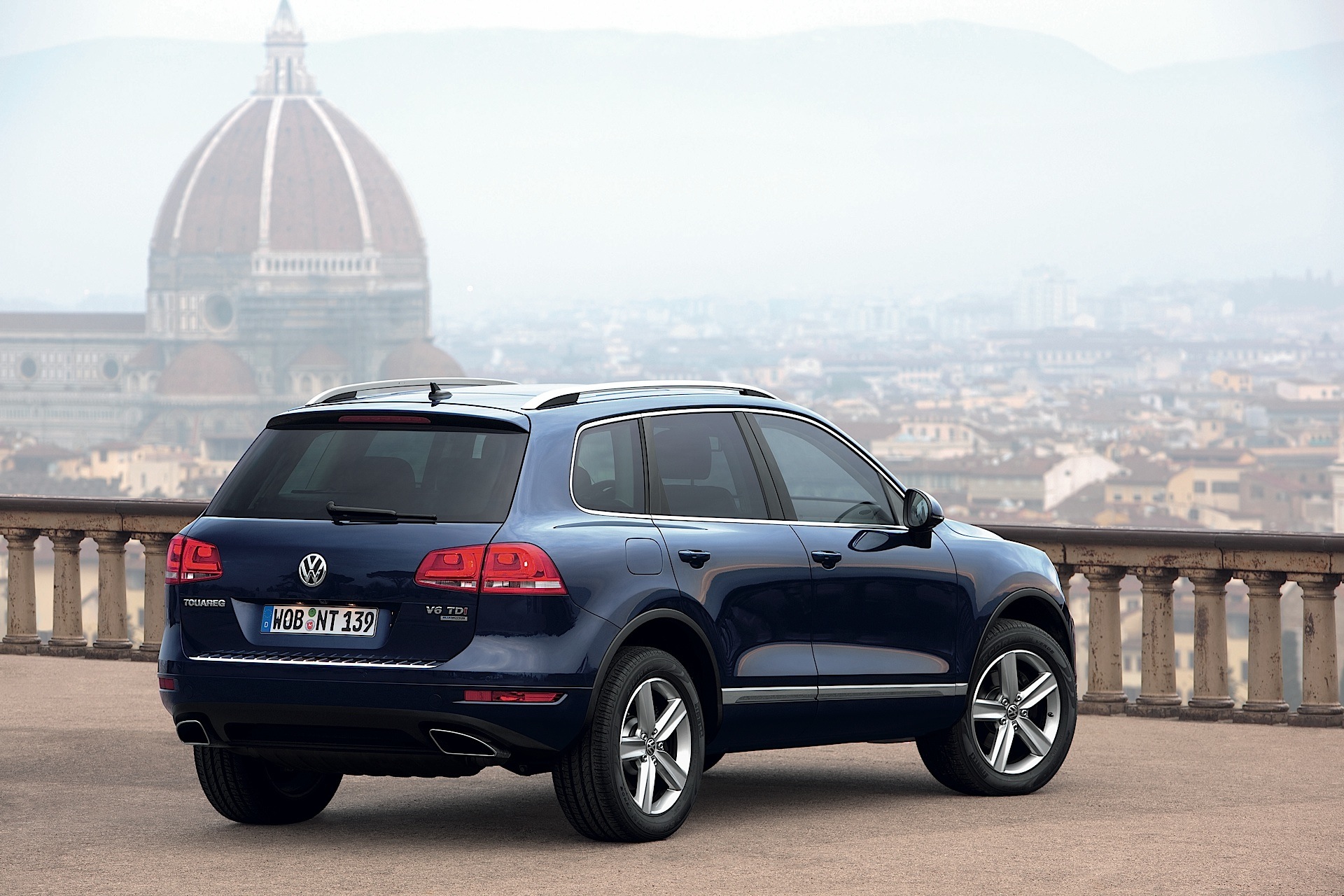 Volkswagen Touareg photo 16
