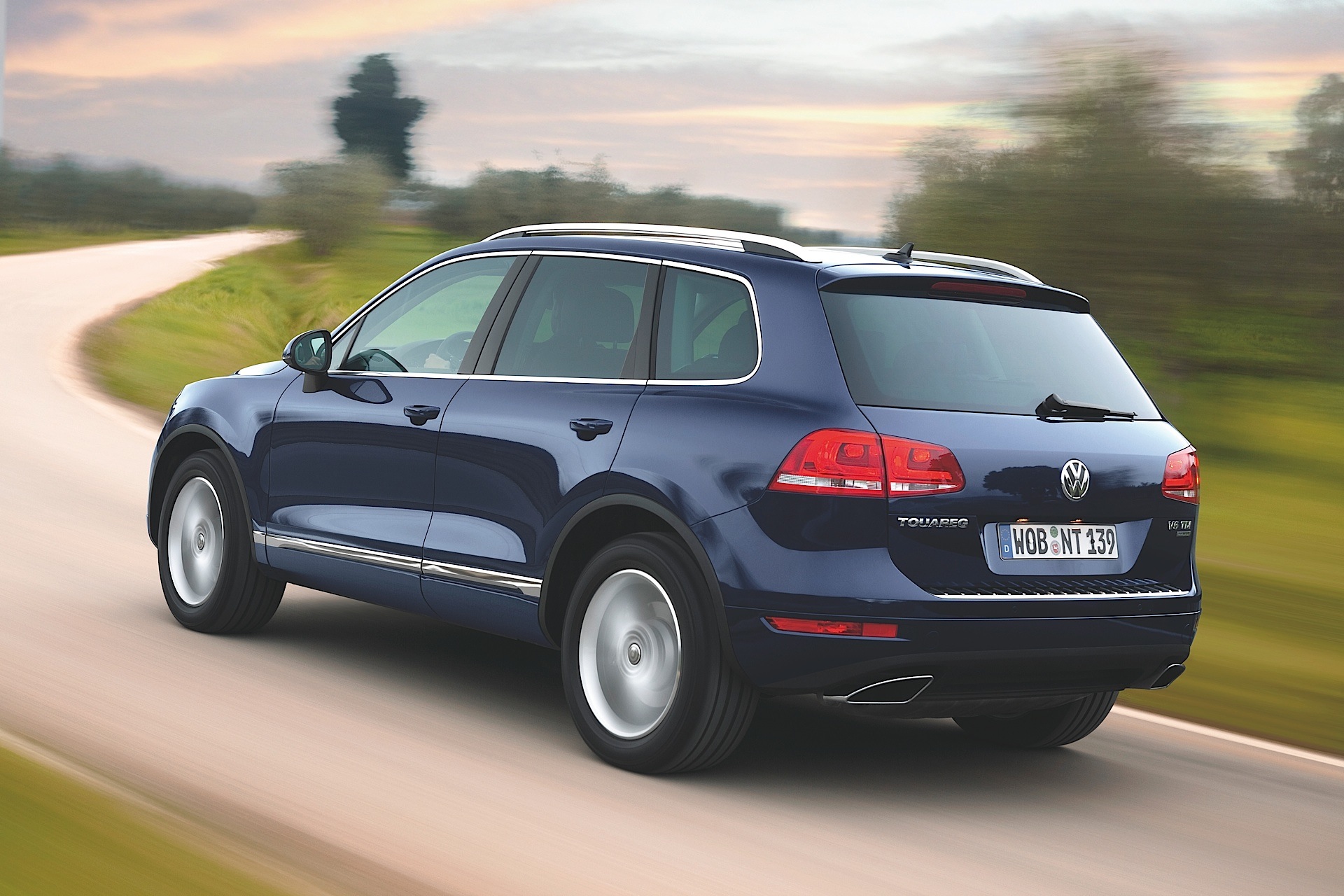 Volkswagen Touareg photo 4