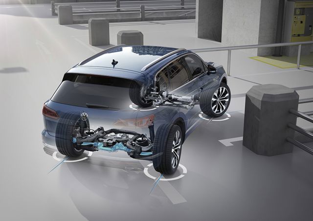 Volkswagen Touareg photo 3