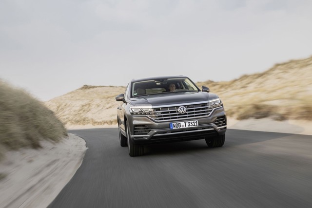 Volkswagen Touareg photo 47